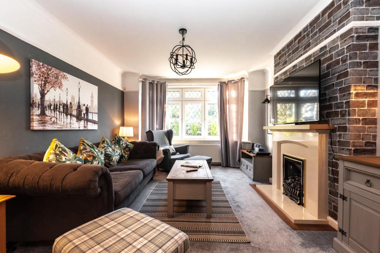 Cheerful 3-Bedroom Douglas House With Patio Southampton Ngoại thất bức ảnh