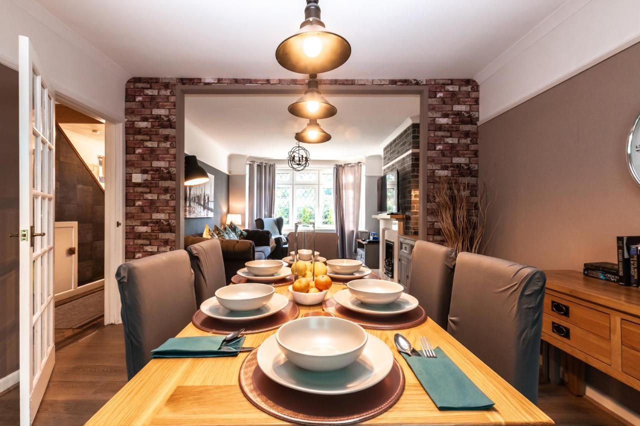 Cheerful 3-Bedroom Douglas House With Patio Southampton Ngoại thất bức ảnh